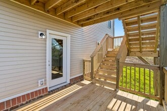 929 Camden Ct in Richmond, KY - Foto de edificio - Building Photo