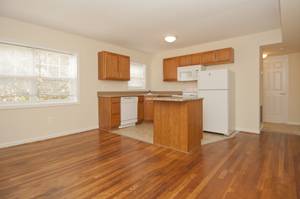 Huntington Gardens Apartments in Alexandria, VA - Building Photo - Building Photo