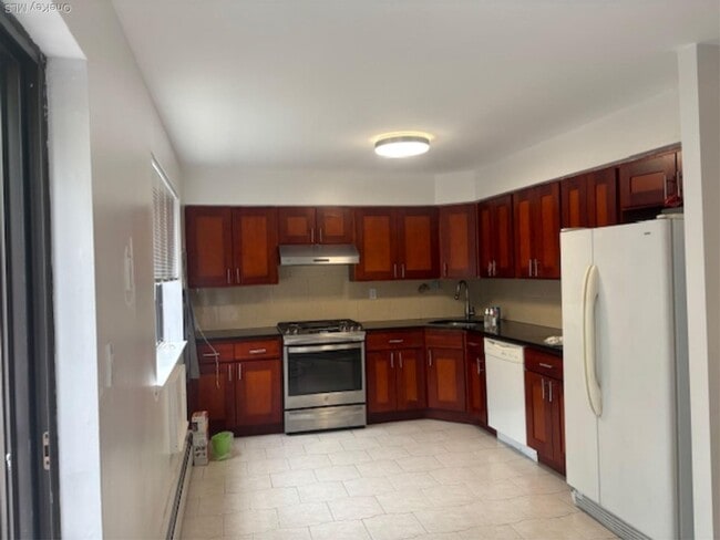 property at 8 Gabriel Dr