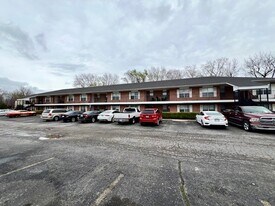 417 N Pleasant St, Unit 202 in Springdale, AR - Building Photo