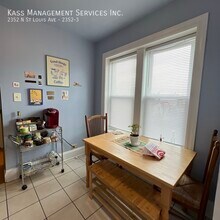 2352 N St Louis Ave in Chicago, IL - Building Photo - Building Photo