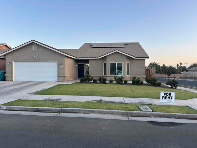 property at 688 Willow Oak Ave