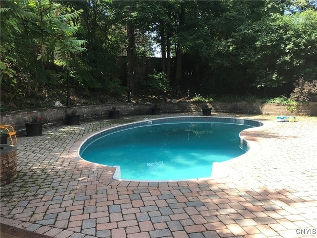 7001 Tiffany Cir in Fayetteville, NY - Building Photo - Building Photo