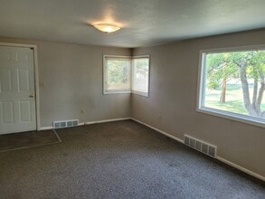 1011 O'Brien in Whitefish, MT - Building Photo - Building Photo