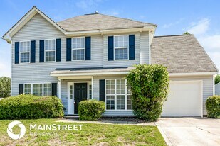 135 Bellelaine Dr in Mooresville, NC - Building Photo