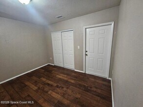 1343 South Patrick Dr in Satellite Beach, FL - Foto de edificio - Building Photo