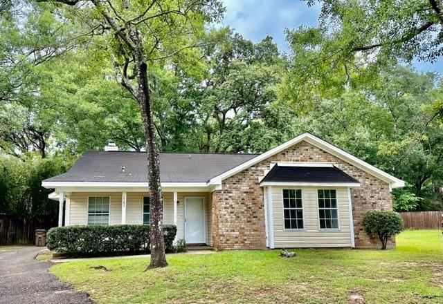 1701 Aspen Wood Ct in Mobile, AL - Building Photo