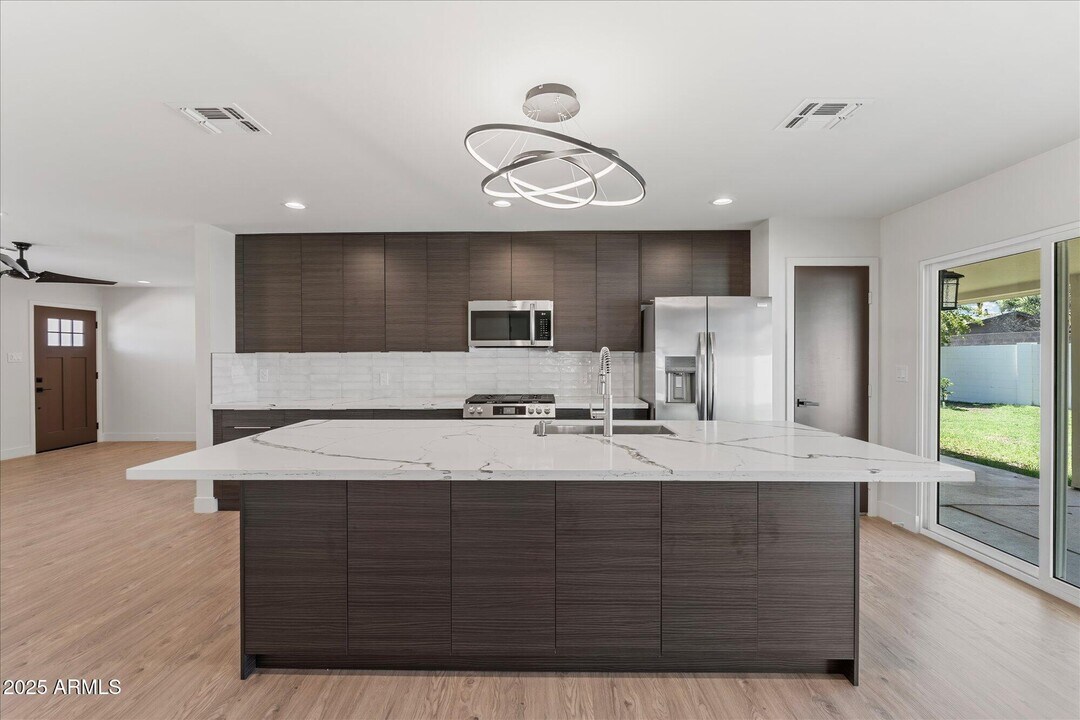 8112 E Virginia Ave in Scottsdale, AZ - Building Photo