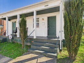 1206 Rome St in Petersburg, VA - Building Photo