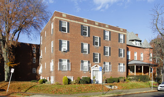 370 S Highland in Pittsburgh, PA - Building Photo