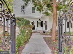 1 Wyomissing Hills Blvd in Reading, PA - Foto de edificio - Building Photo