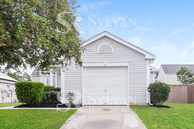 104 Pine Mast Ct