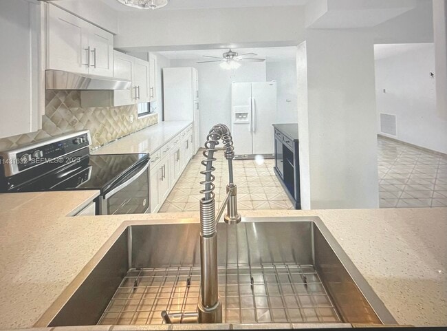 3813 NE 16th Terrace in Pompano Beach, FL - Building Photo - Building Photo