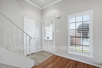 5845 Water Ridge Dr in Arlington, TX - Building Photo - Building Photo