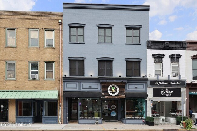 property at 14 W Front St