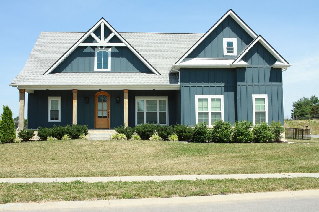 201 Barnview Dr in Clarksville, TN - Building Photo