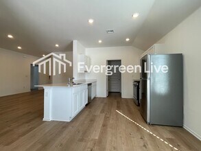 10012 SW 38th St in Mustang, OK - Building Photo - Building Photo