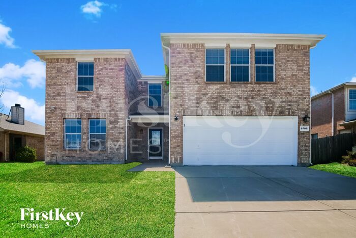 6706 Prairie Fire Rd in Arlington, TX - Foto de edificio