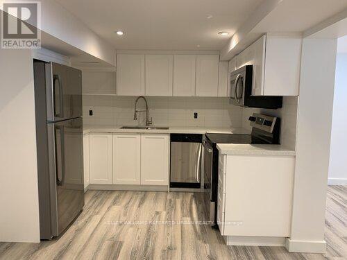 73 Trinnell Blvd