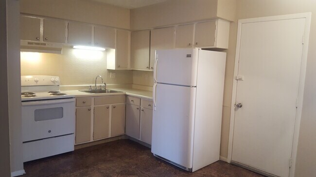 1114 Johnson Ave, Unit 2 in Georgetown, KY - Foto de edificio - Building Photo