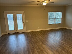 94 Creek Wood Rd in Manchester, TN - Building Photo - Building Photo