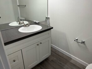 405 W Stevens Ave in Santa Ana, CA - Foto de edificio - Building Photo