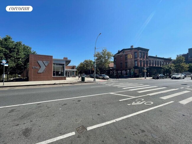 49 Monroe St in Brooklyn, NY - Building Photo - Building Photo