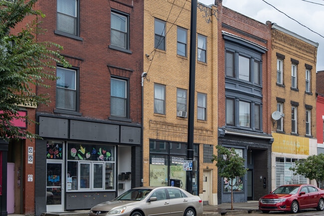 5133 Penn Ave in Pittsburgh, PA - Building Photo - Building Photo