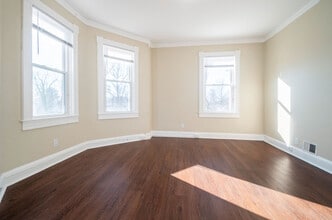 5327 Wesley Ave, Unit 2nd Floor in Baltimore, MD - Foto de edificio - Building Photo