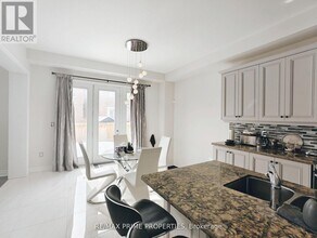 853 Harry Douglas St in Newmarket, ON - Building Photo - Building Photo