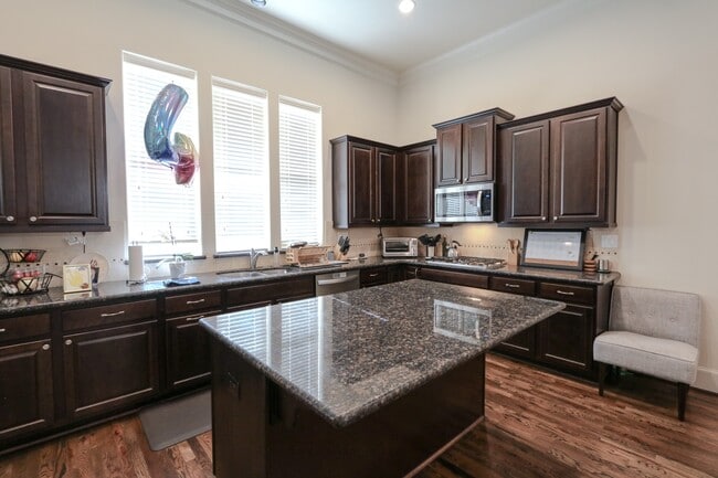 property at 2033 Fannin Station N