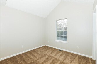 2107 Sugar Creek Cl in Atlanta, GA - Building Photo - Building Photo