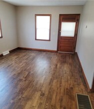 321 W RR Ave in Silver Lake, KS - Building Photo - Building Photo