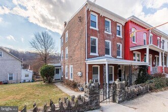 503 Ford St in Conshohocken, PA - Building Photo - Building Photo