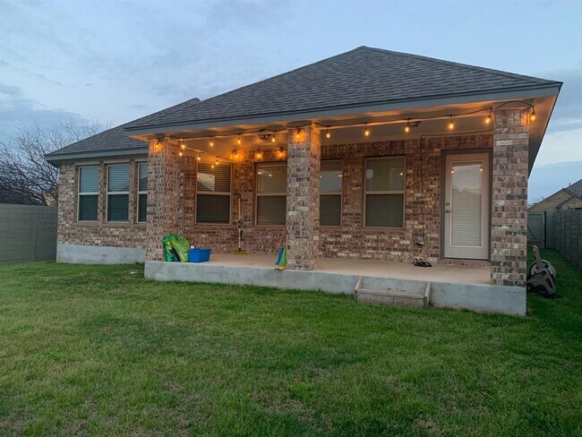 136 Belford St in Georgetown, TX - Building Photo - Building Photo