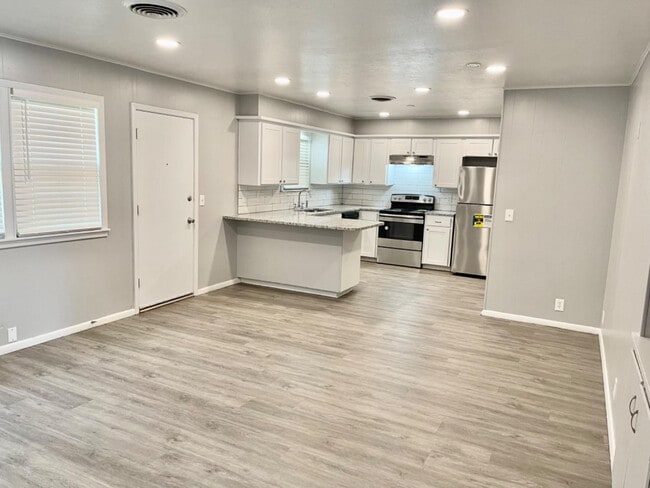 3621 56th St in Lubbock, TX - Building Photo - Building Photo