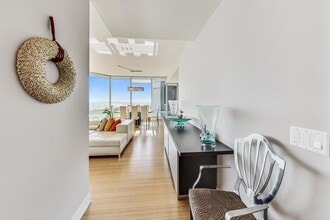 340 E Randolph St, Unit 4901 in Chicago, IL - Building Photo - Building Photo