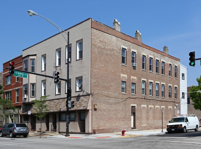 434-436 W 31st St in Chicago, IL - Building Photo - Primary Photo