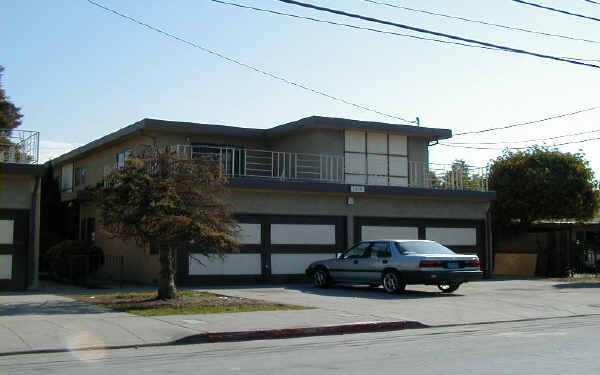 1480 165th Ave in San Leandro, CA - Foto de edificio - Building Photo