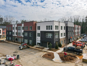 Columbia Canopy at Grove Park in Atlanta, GA - Building Photo - Building Photo