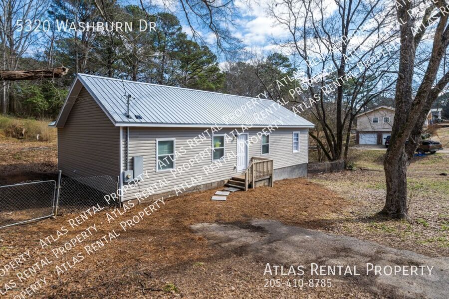 5320 Washburn Dr in Adamsville, AL - Building Photo