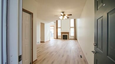 15250 Florist Cir, Unit 15250 in Apple Valley, MN - Building Photo - Building Photo