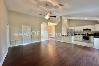 1933 Indigo Dr in Navarre, FL - Building Photo - Building Photo