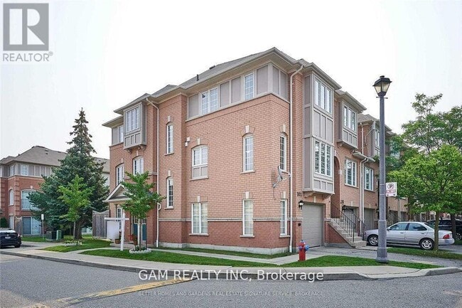 property at 5030 Heatherleigh Ave