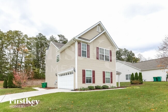 5390 Esher Drive in Walkertown, NC - Building Photo - Building Photo