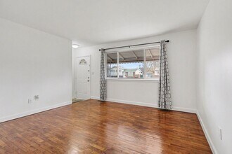 2329 Brooktree Ct in Ypsilanti, MI - Building Photo - Building Photo