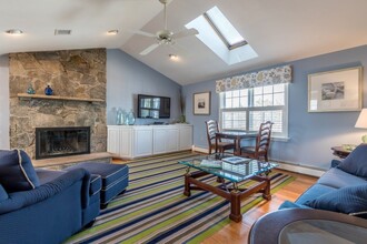 10 Myrica Ave in Rye, NH - Building Photo - Building Photo