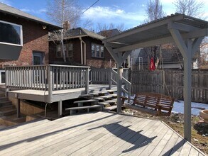 571 S Corona St in Denver, CO - Building Photo - Building Photo