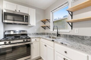 4595 Livingston Rd in Indian Head, MD - Building Photo