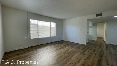 12015 Burbank Blvd in Los Angeles, CA - Building Photo - Building Photo